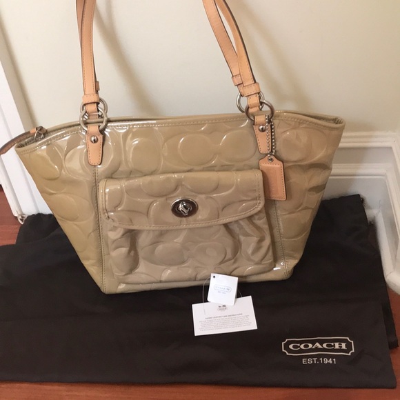 Purse - Picture 1 of 6